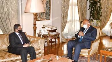 ​بعد أزمة تصريحاته في إثيوبيا.. وزير خارجية اليمن يتجه إلى مصر
